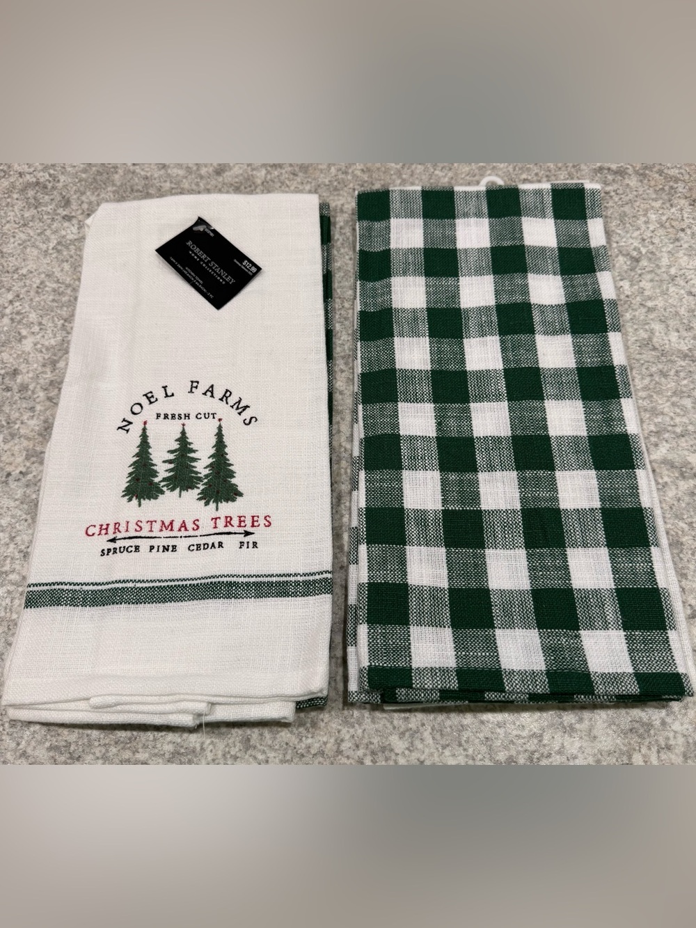Robert Stanley Christmas Dish Towels 4-Piece Bundle NWT